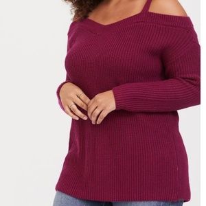 TORRID  COLD SHOULDER SWEATER 4X NWT